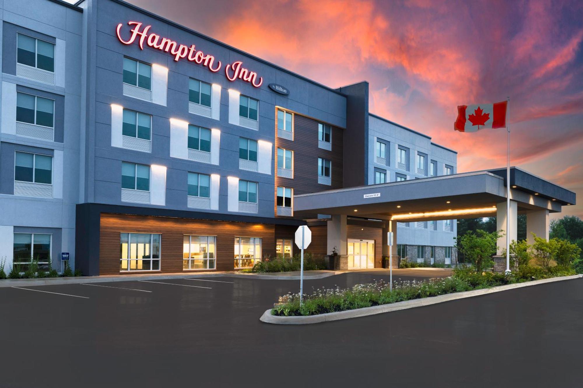 Hampton Inn Midland, On Экстерьер фото